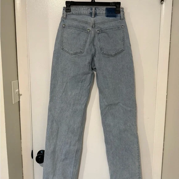 Abercrombie & Fitch Curve Love 90s Relaxed Jeans - Picture 4 of 8